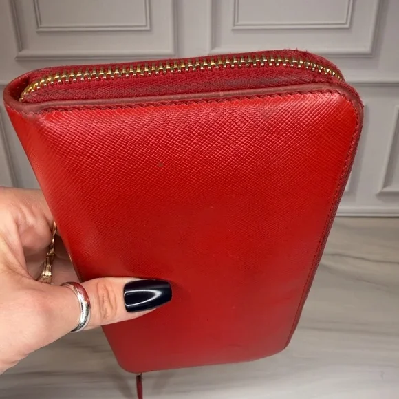 Prada Saffiano Red Zip-Around Long Wallet – Very Good Condition - Picture 10 of 15